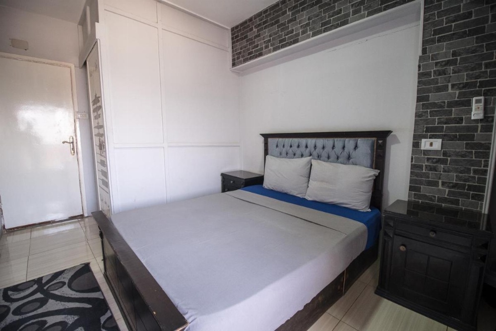 Room image 4