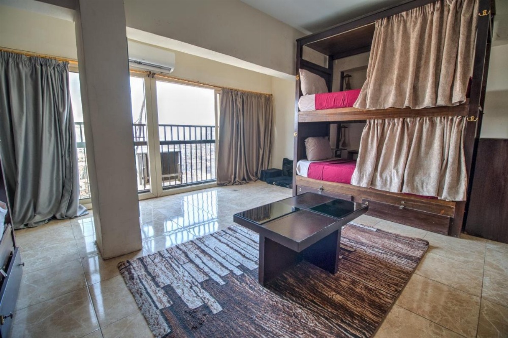 Room image 4